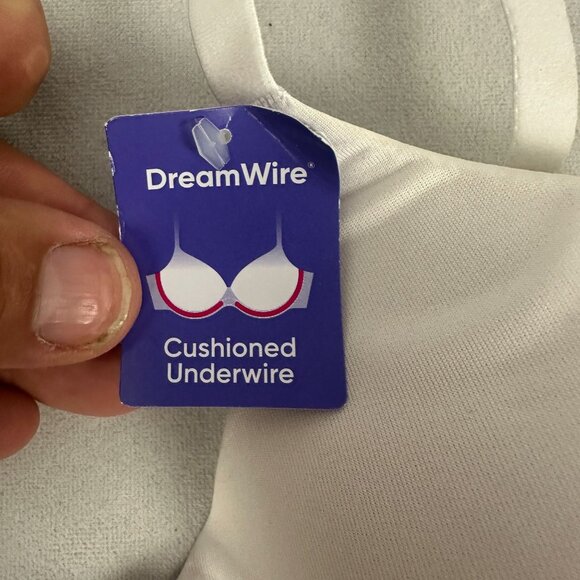 Hanes DreamWire Signature Bra Smooth Look Underwire Convertible Straps Size S - Picture 3 of 7
